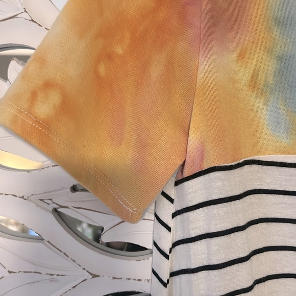 🤩✨🌟Haptics Tie Dyed and Striped Tshirt - Picture 4 of 5